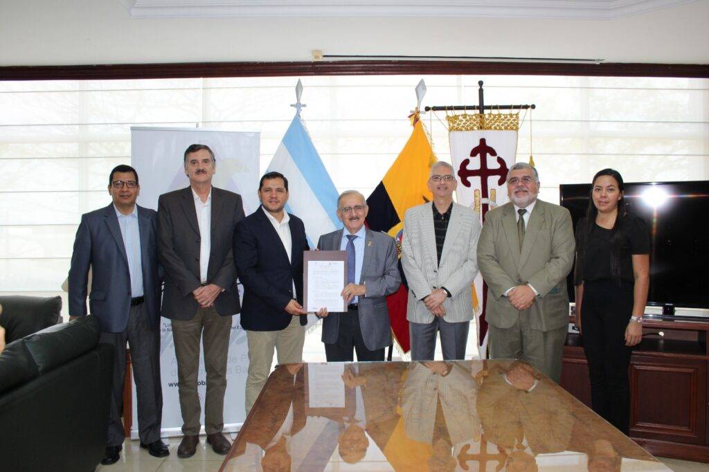 UNIVERSIDAD CATÓLICA SANTIAGO DE GUAYAQUIL CAPACITARÁ A PERSONAL DE EMPRESAS DE ALIMENTOS BALANCEADOS