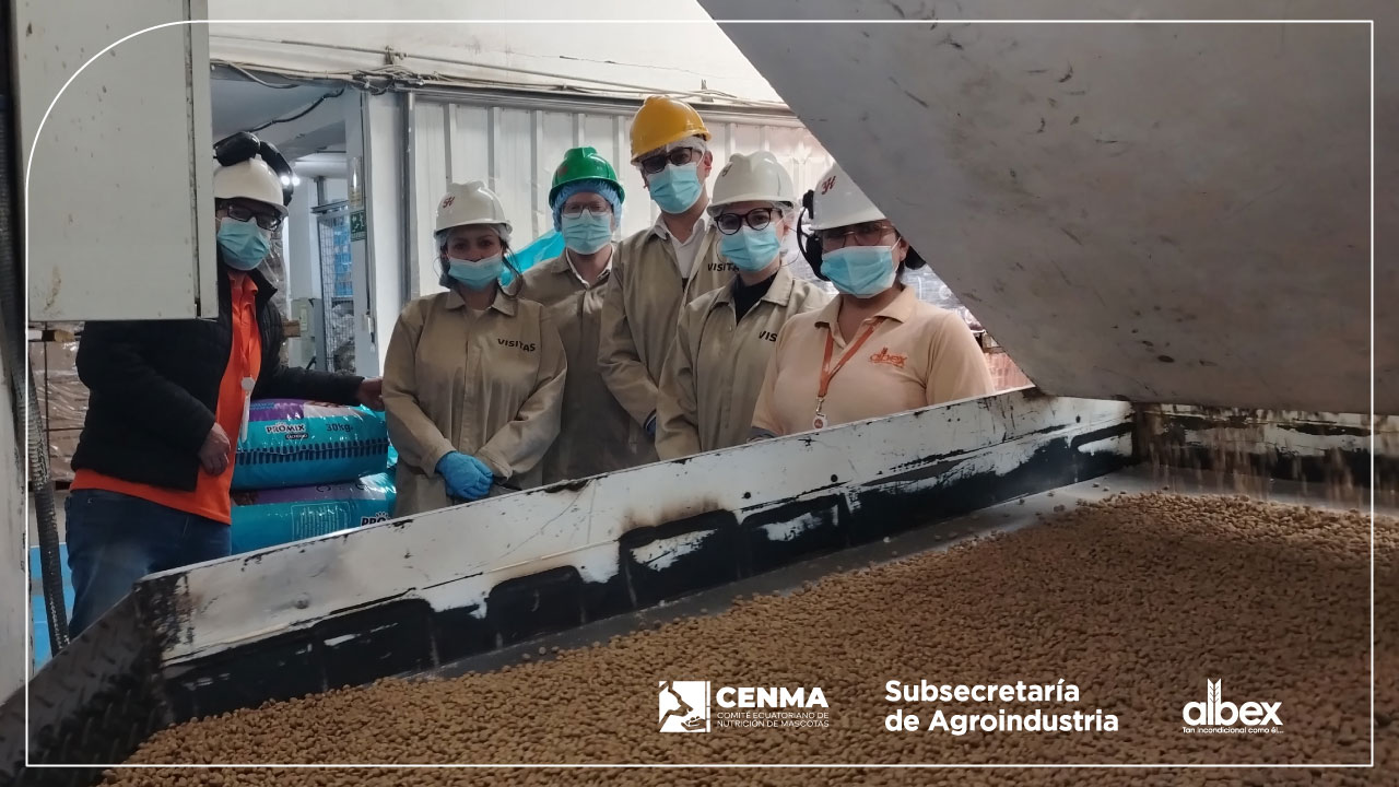 CENMA-junto-a-Subsecretaria-de-Agroindustrias-visitan-Albex-2-